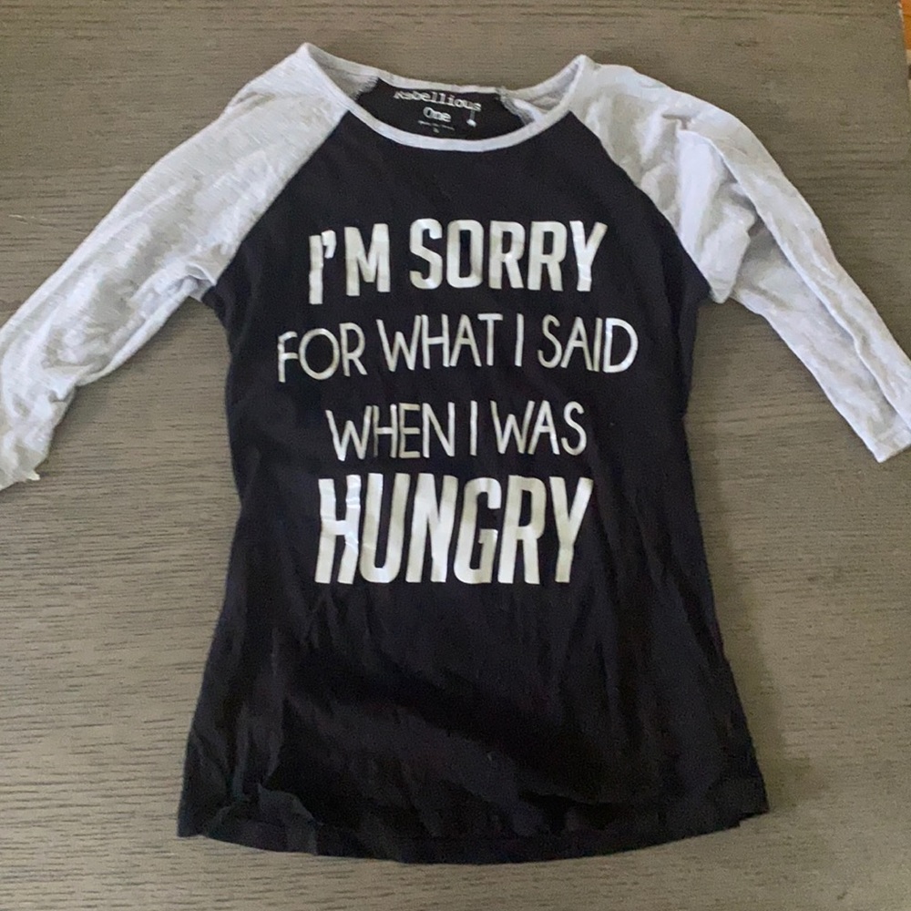 Logo 3/4 sleeve top